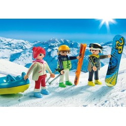 Amigos esquiando